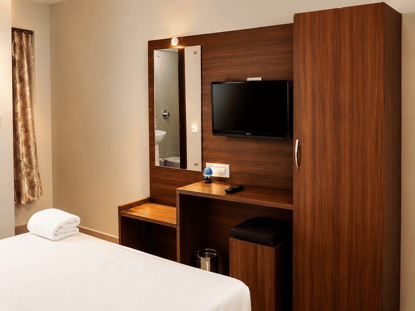Standard room at Hotel Transit Bay, Rajahmundry