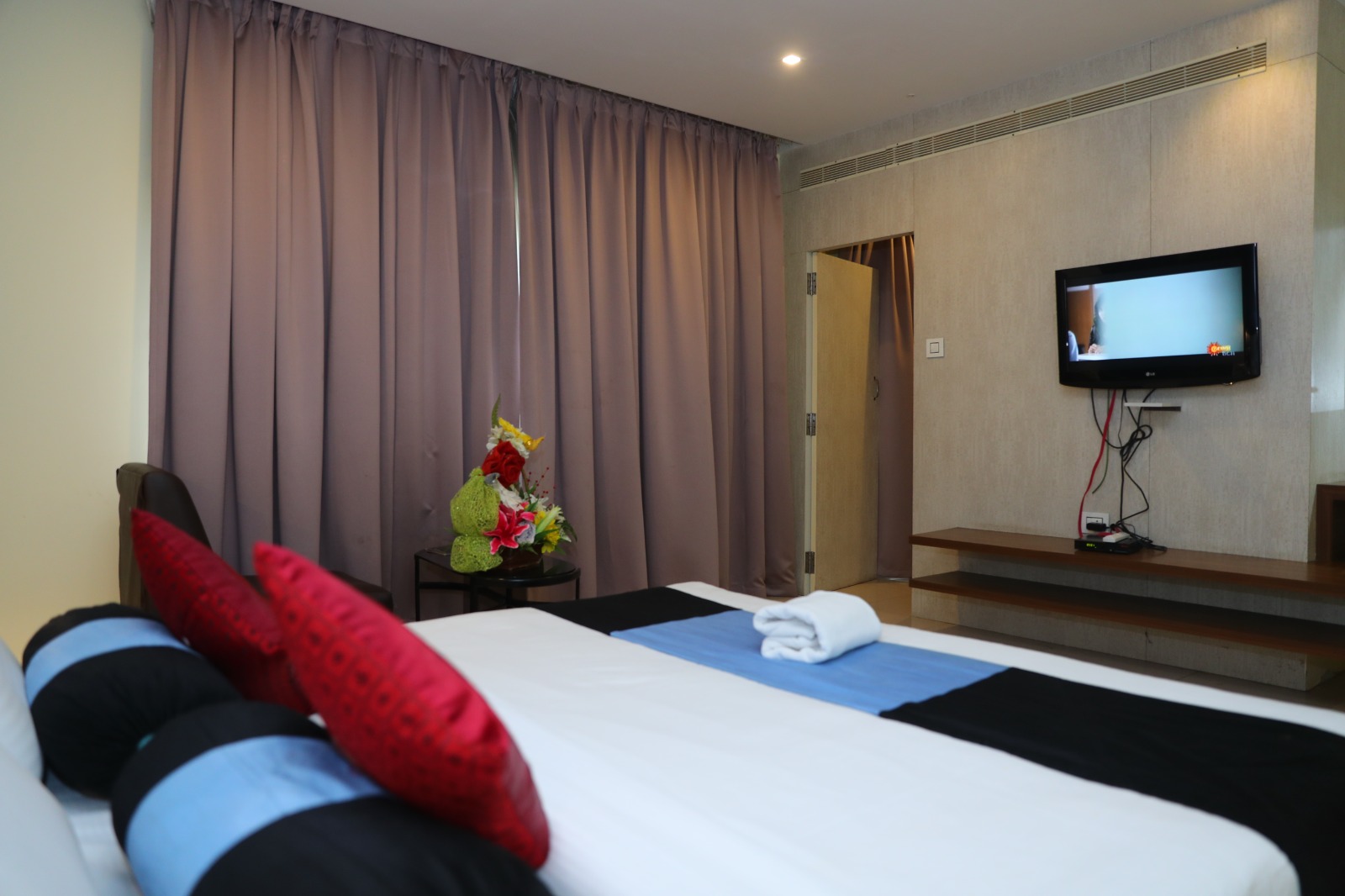 Classic room at River Bay Resorts